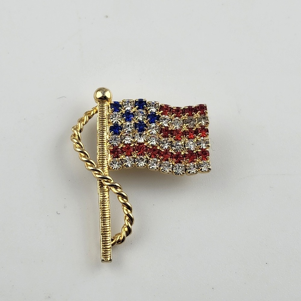 Vintage‎ Rhinestone American Flag Brooch